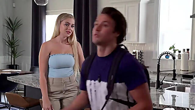 I Screw My Stepsister And She Makes Me Cum Inside Her Pussy