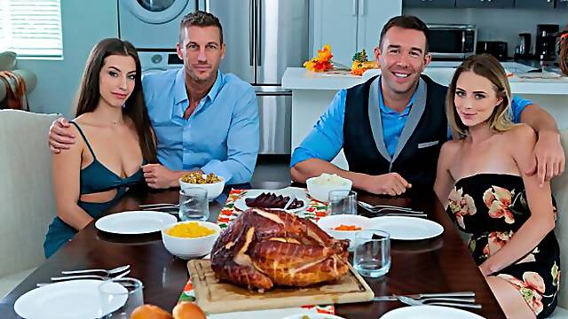 Thanksgiving Turns Me On - S40:E18