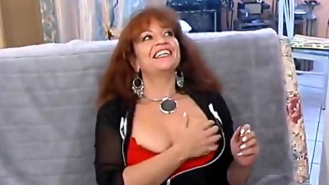 We Caste Sonia, Pretty Mature Girl Who Wants To Have A Good Young Dick