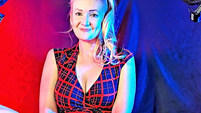 Maddys Big Tits ASMR Stepmom Close-Up POV
