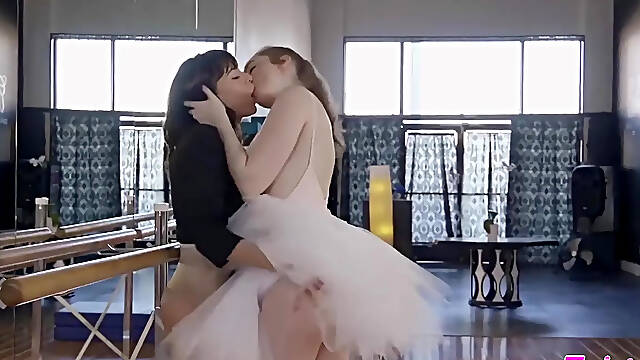 Naughty Ballet Girl Makes Saphic Love With Her Teacher