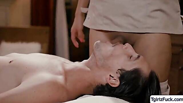 Red-Hot t-model massuese Jessica Foxx butt-fucked by her crazy customer