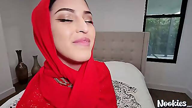 Sexy babe in Hijab Sophia Leona gets nice POV dicking