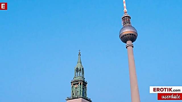 Blond bombshell Jolee Love likes to get a hard pounding! (GERMAN)