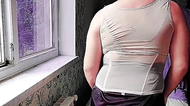 Crossdressing Couture: Showcasing Unparalleled and Eye-Catching Ensembles!