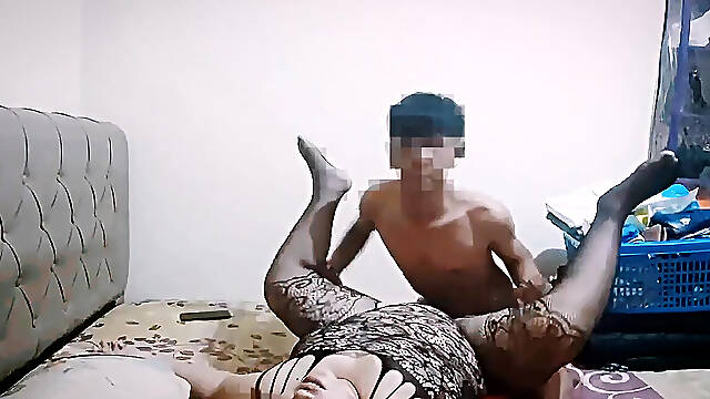 My Aunts Chubby Body Is Sexy With Her Lingerie