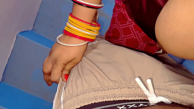Desi Bhabhi Close-up Blowjob and Hot Cum in Mouth